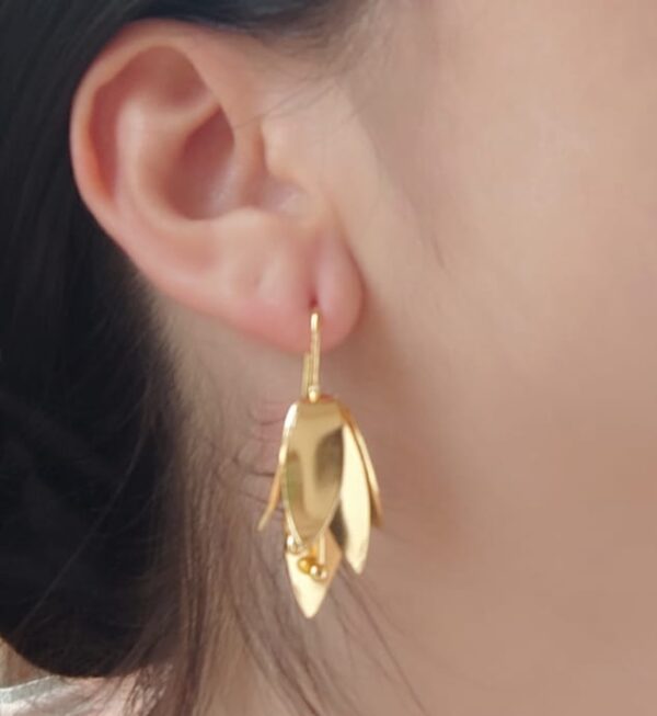 Aretes Lirio Bronce